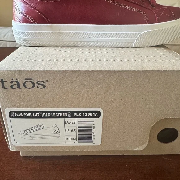 Taos Plim Soul Lux PLX-13994A Women's US 6.5 Red Leather Athletic Sneaker Shoes - Picture 6 of 9